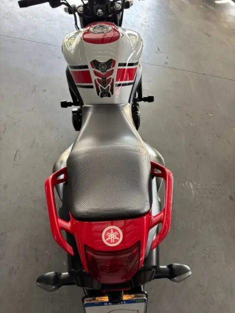 YAMAHA Fazer 600 S, Foto 5