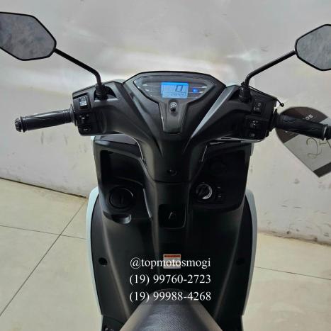 YAMAHA Fluo 125 ABS, Foto 8