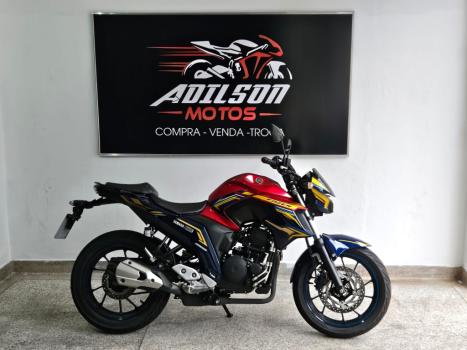 YAMAHA FZ 25 250 Fazer Flex , Foto 1