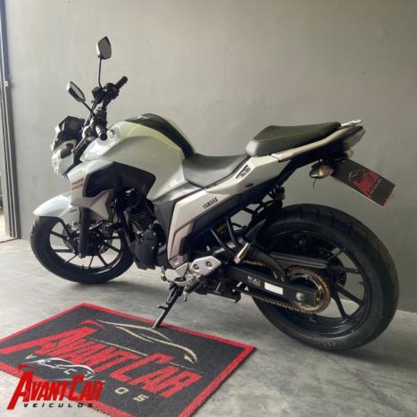 YAMAHA FZ 25 250 Fazer Flex , Foto 6