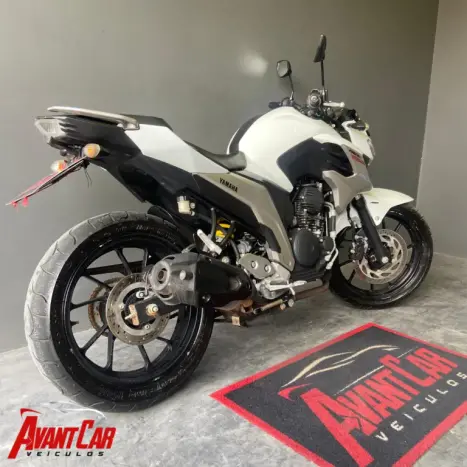 YAMAHA FZ 25 250 Fazer Flex , Foto 8