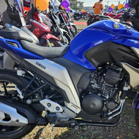YAMAHA FZ 25 250 Fazer Flex , Foto 3