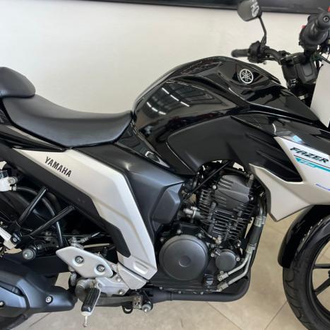 YAMAHA FZ 25 250 Fazer Flex , Foto 3