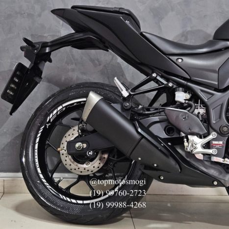 YAMAHA MT-03 300 ABS, Foto 4