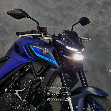 YAMAHA MT-03 300 ABS, Foto 2