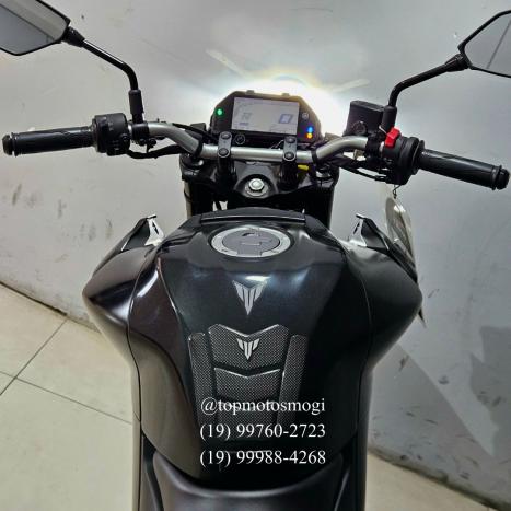 YAMAHA MT-03 300 ABS, Foto 9