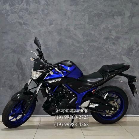 YAMAHA MT-03 300 ABS, Foto 4