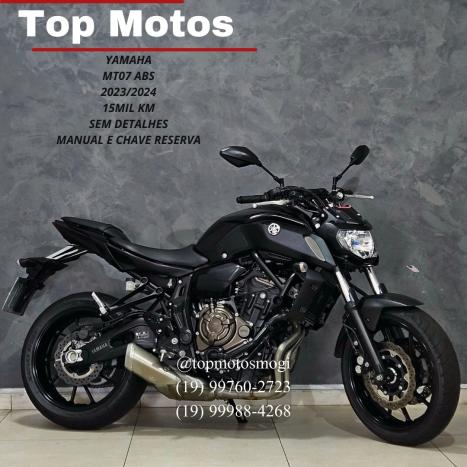 YAMAHA MT-07 700 ABS, Foto 1