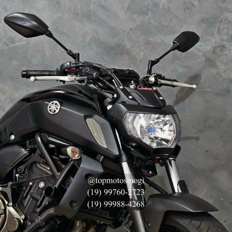 YAMAHA MT-07 700 ABS, Foto 4