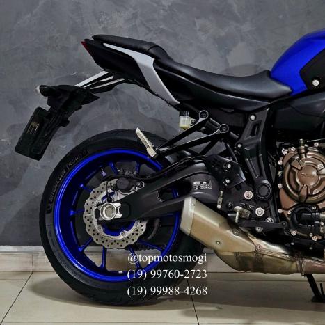 YAMAHA MT-07 700 ABS, Foto 4