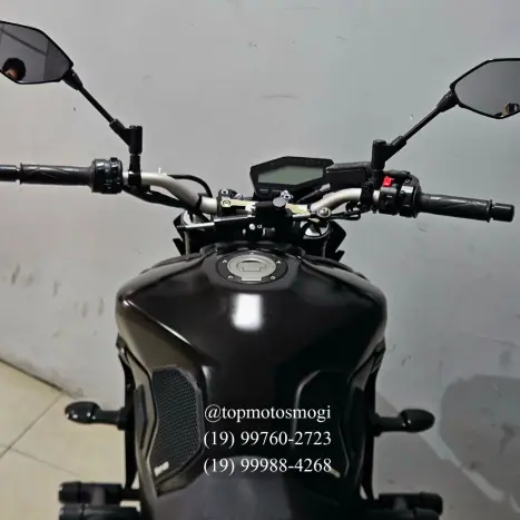 YAMAHA MT-09 850 ABS, Foto 10