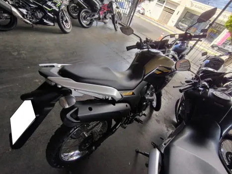 YAMAHA XTZ 250 LANDER, Foto 5