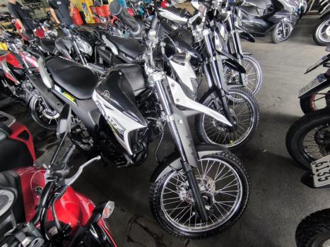 YAMAHA XTZ 250 LANDER, Foto 2