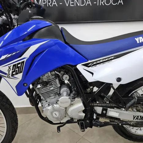 YAMAHA XTZ 250 LANDER, Foto 8