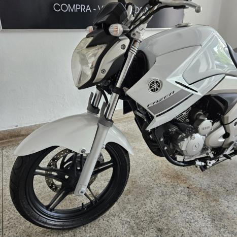 YAMAHA YS Fazer 250 , Foto 6