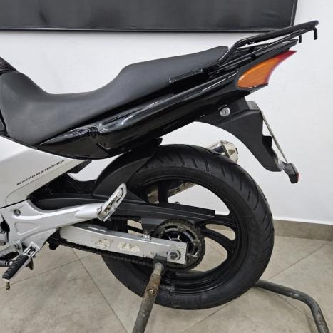 YAMAHA YS Fazer 250 LIMITED EDITION, Foto 7