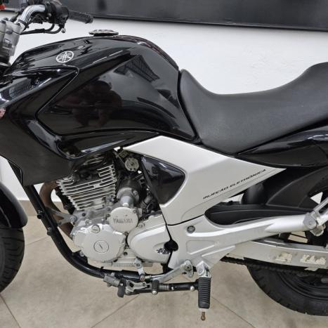 YAMAHA YS Fazer 250 LIMITED EDITION, Foto 8
