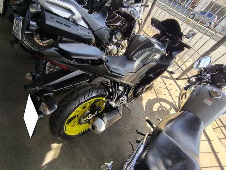 YAMAHA YZF R15 150 ABS, Foto 5