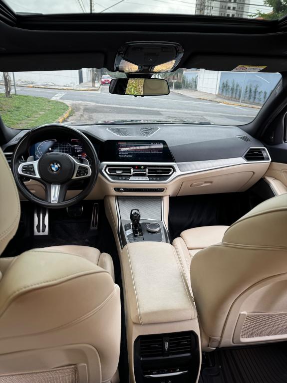 BMW 320I - Foto