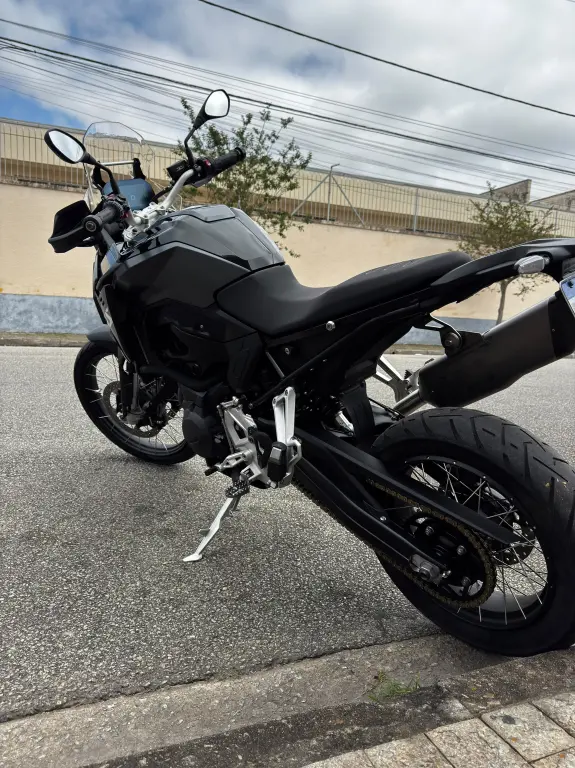 BMW F 900 GS - Foto