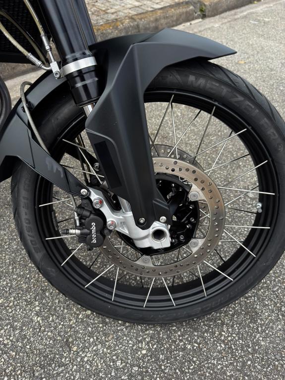BMW F 900 GS - Foto