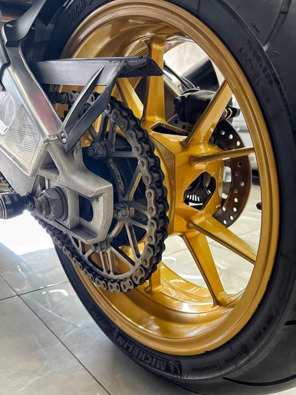 BMW S 1000 RR - Foto