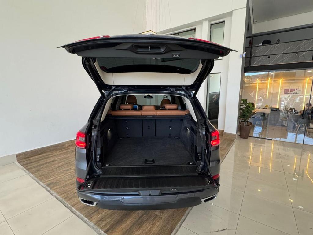 BMW X5 - Foto