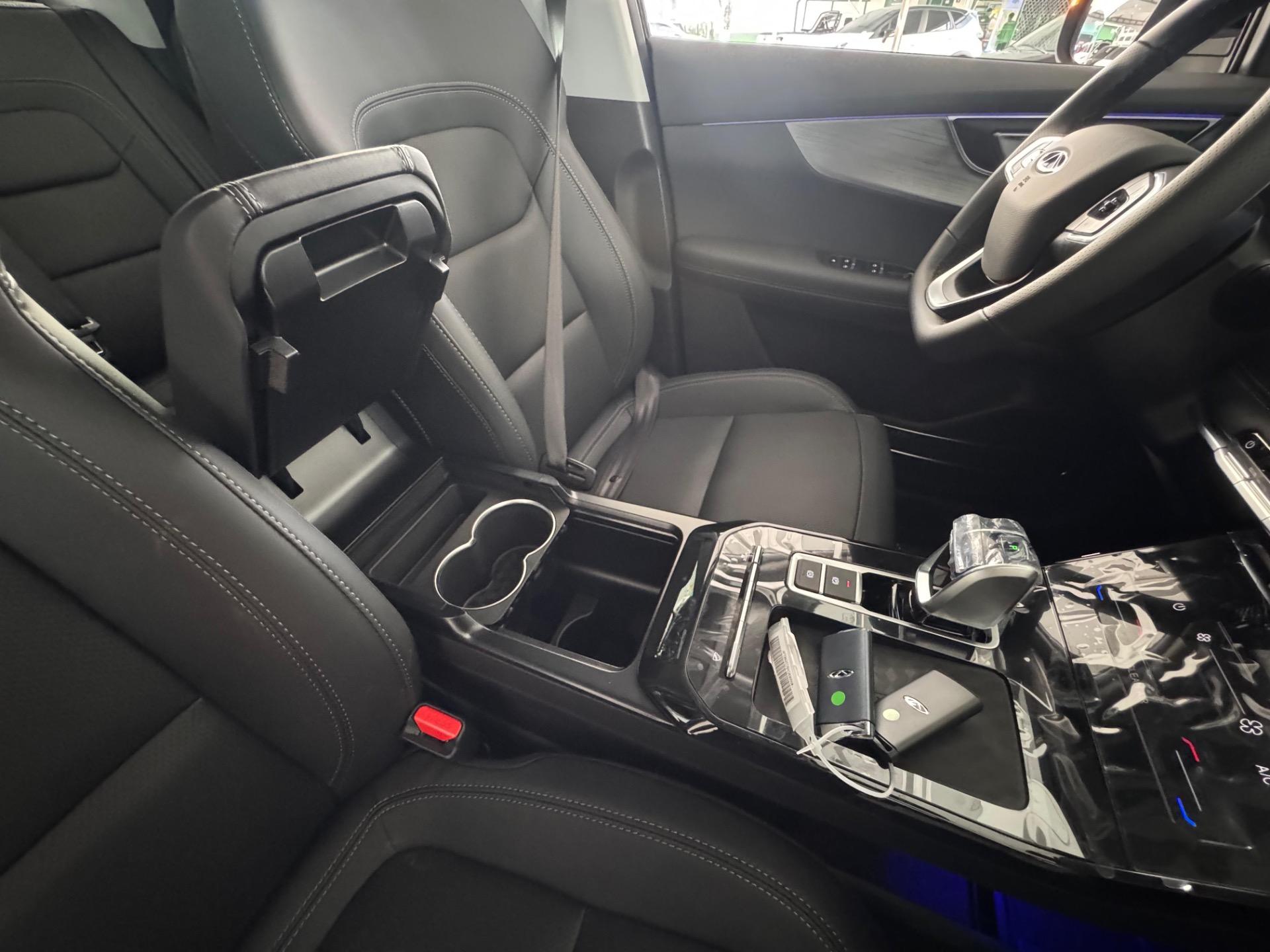 CHERY Tiggo 7 - Foto