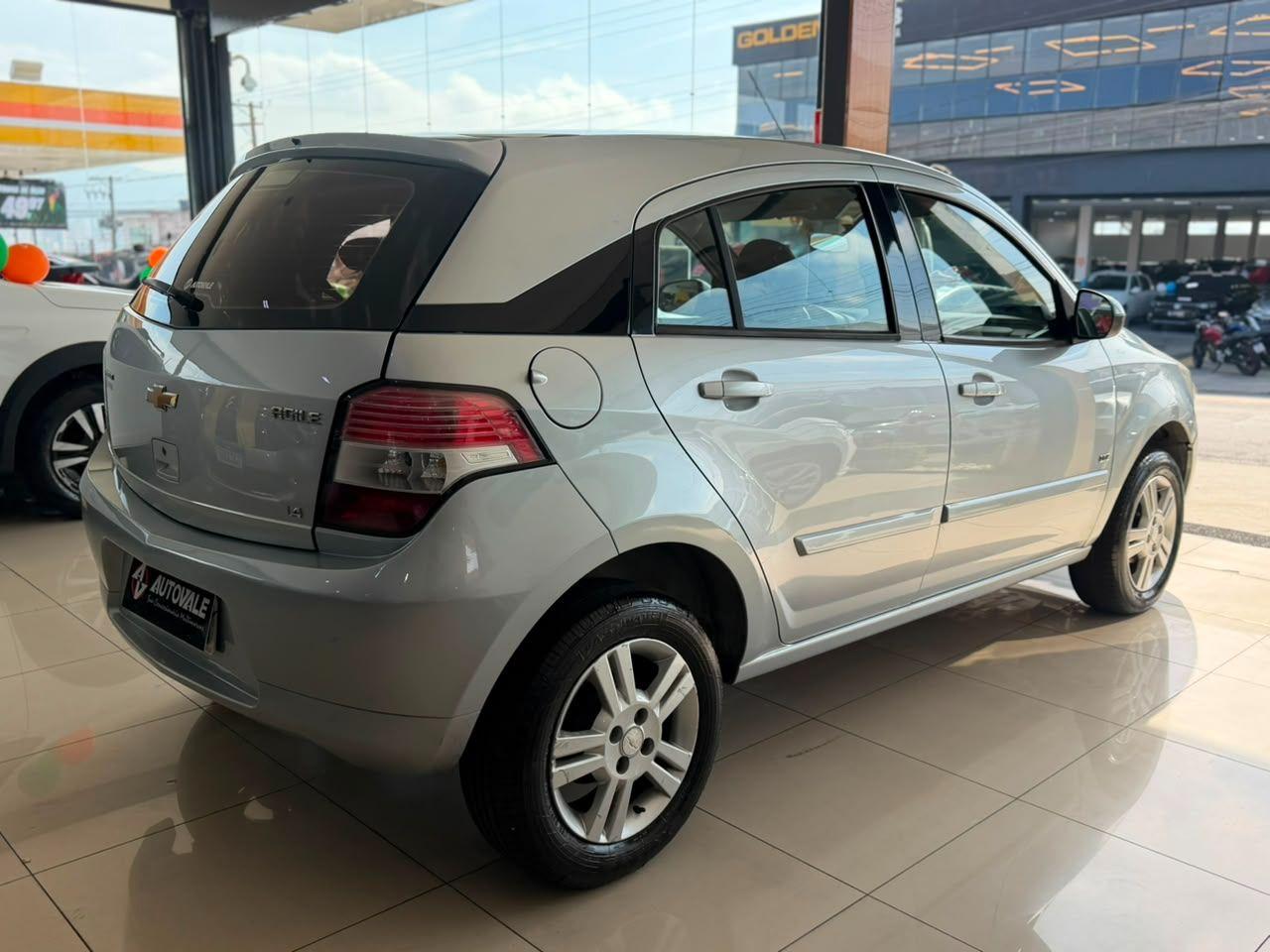 CHEVROLET Agile - Foto