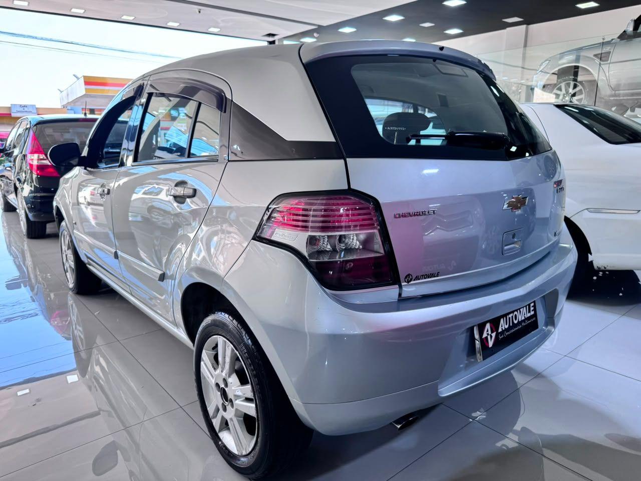 CHEVROLET Agile - Foto