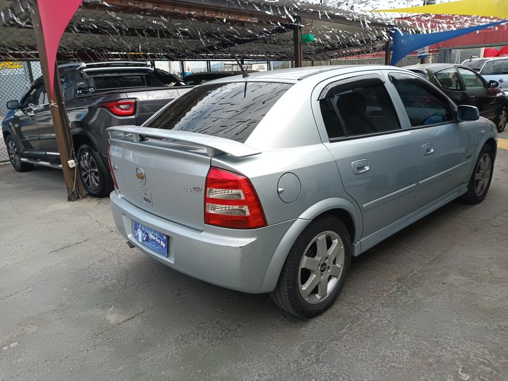 CHEVROLET Astra Hatch - Foto