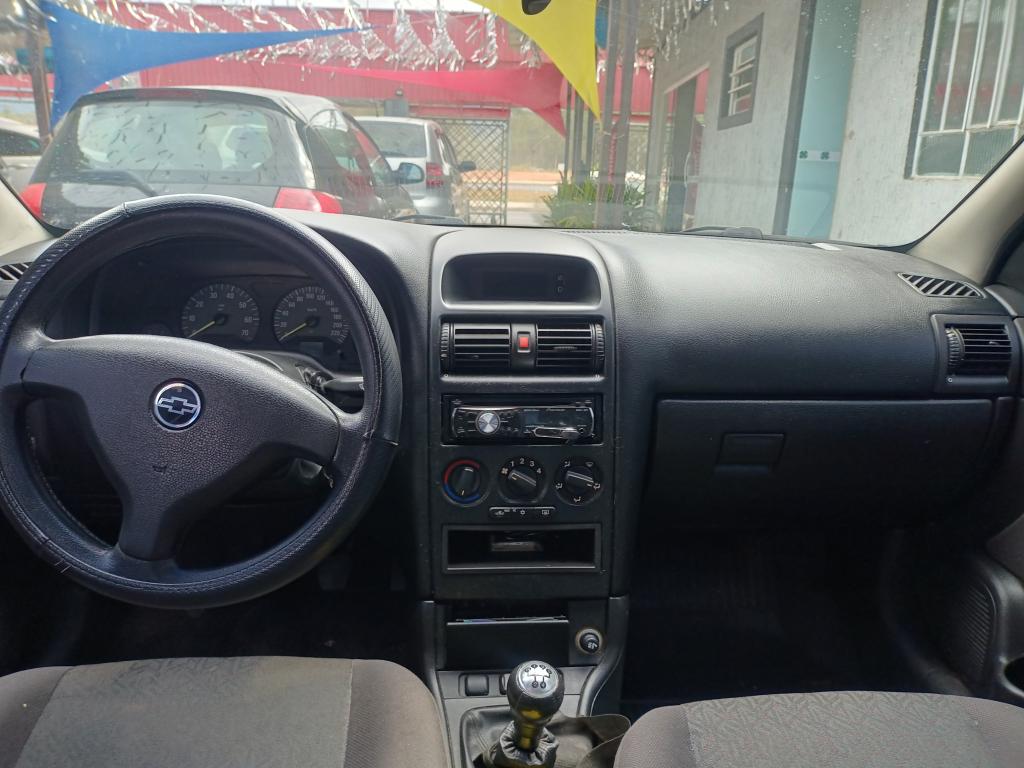 CHEVROLET Astra Hatch - Foto