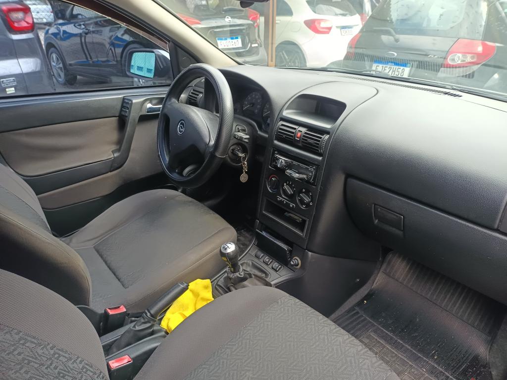 CHEVROLET Astra Hatch - Foto