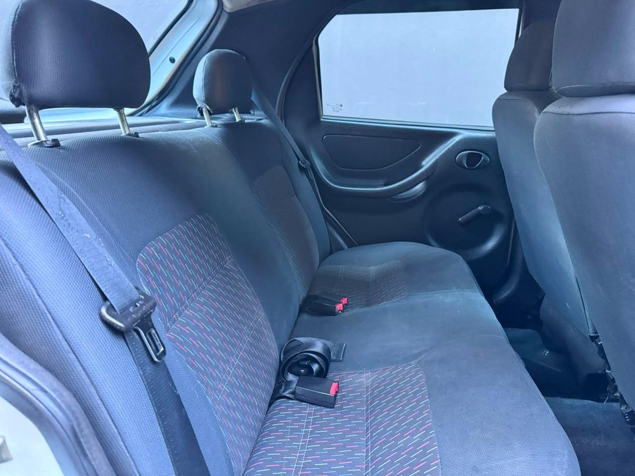 CHEVROLET Celta - Foto