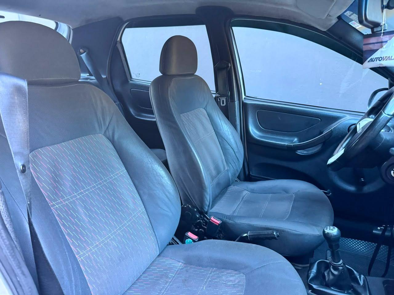 CHEVROLET Celta - Foto
