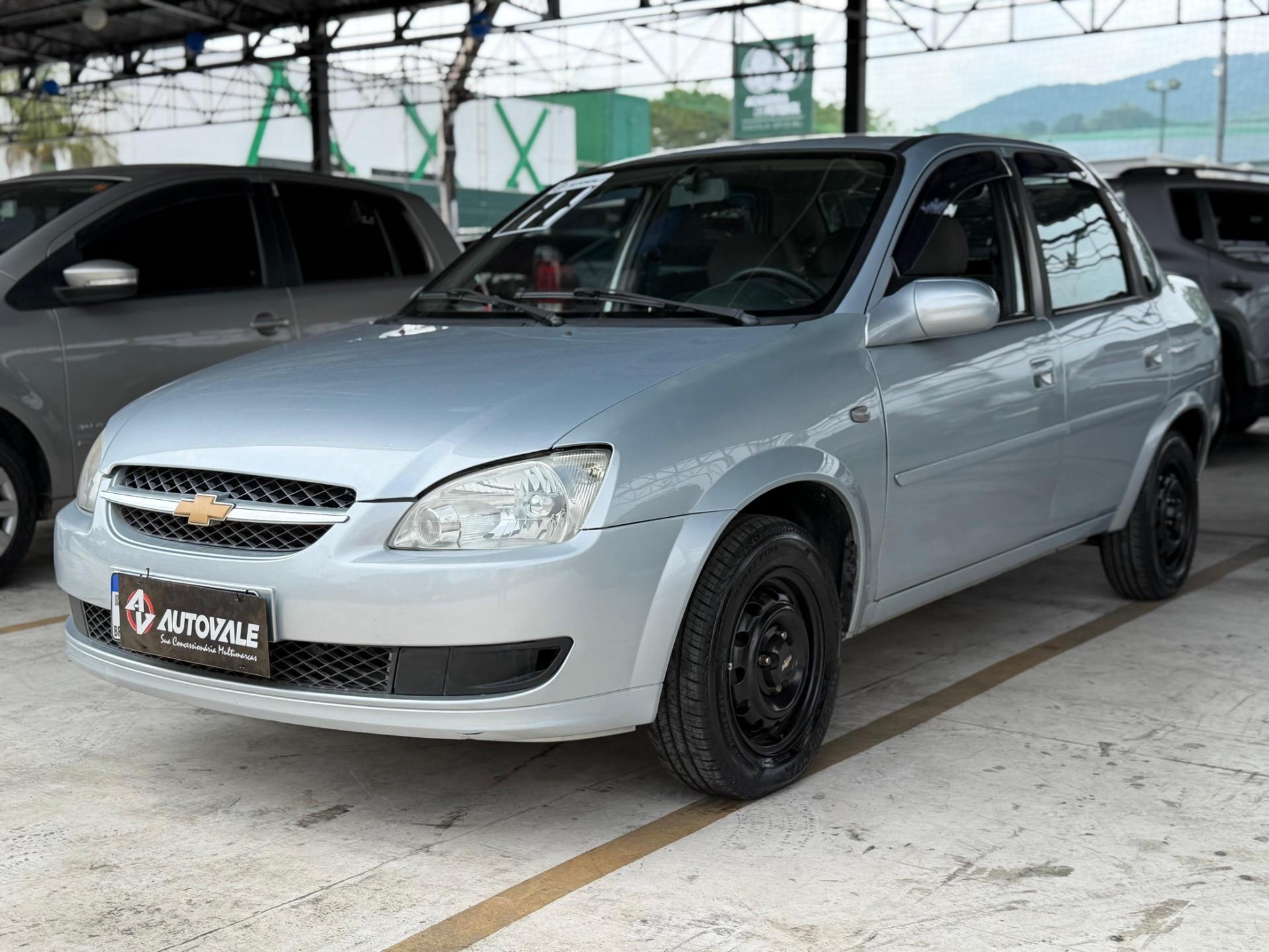 CHEVROLET Classic Sedan - Foto