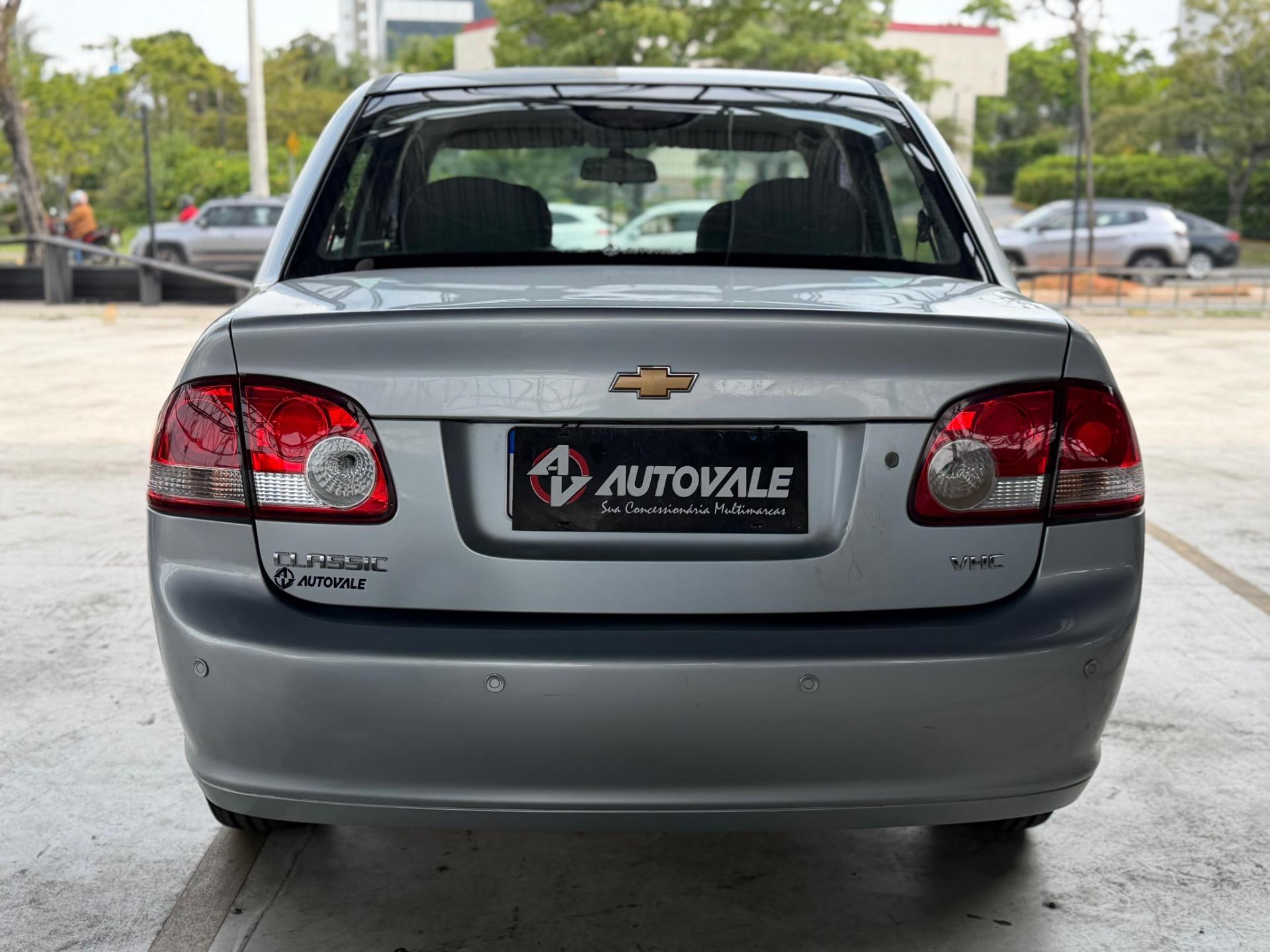 CHEVROLET Classic Sedan - Foto