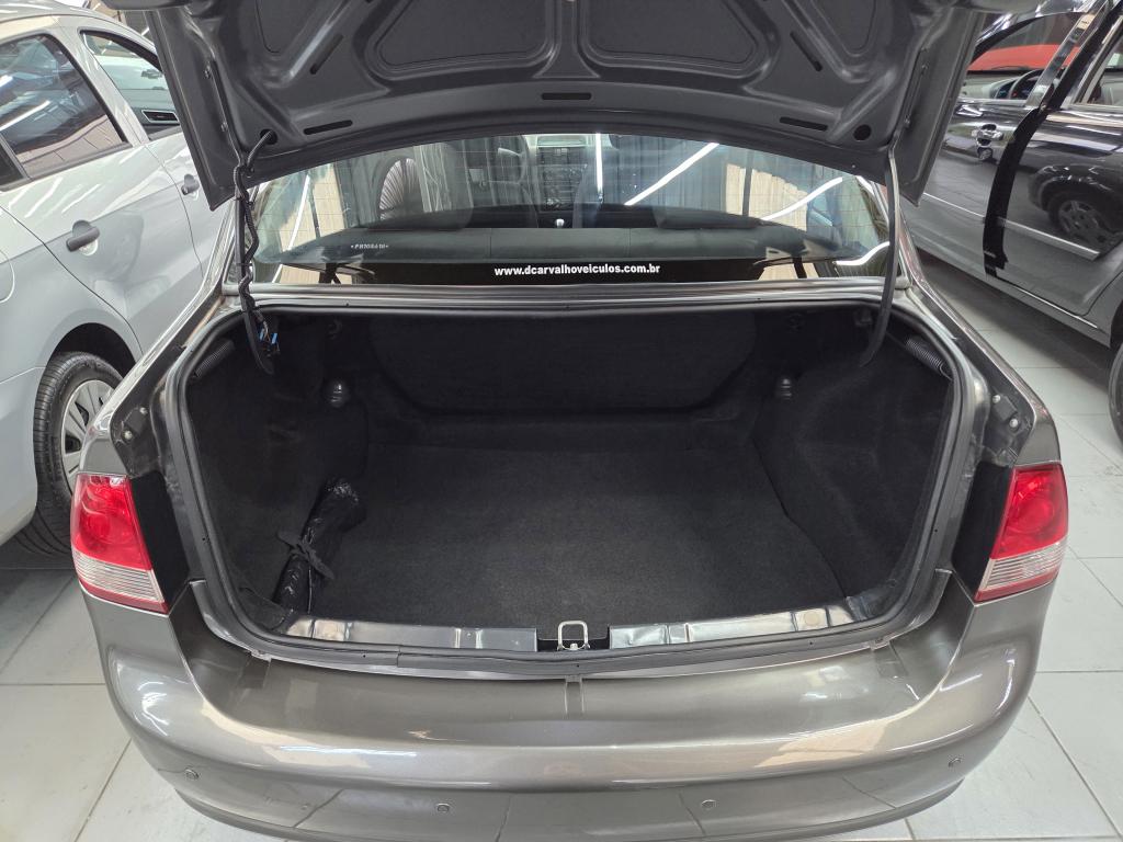 CHEVROLET Classic Sedan - Foto