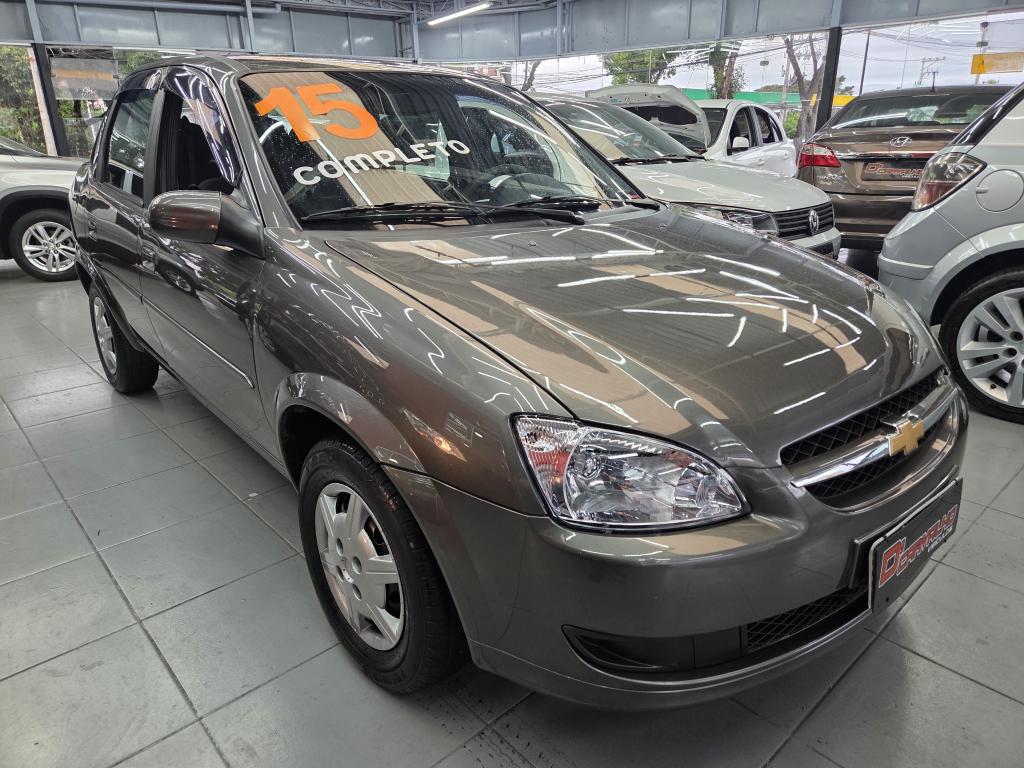 CHEVROLET Classic Sedan - Foto