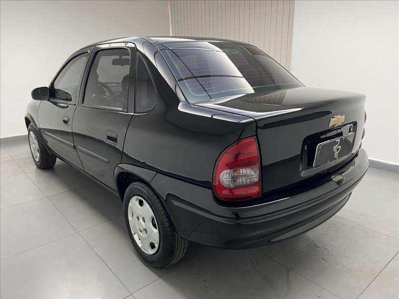 CHEVROLET Classic Sedan - Foto