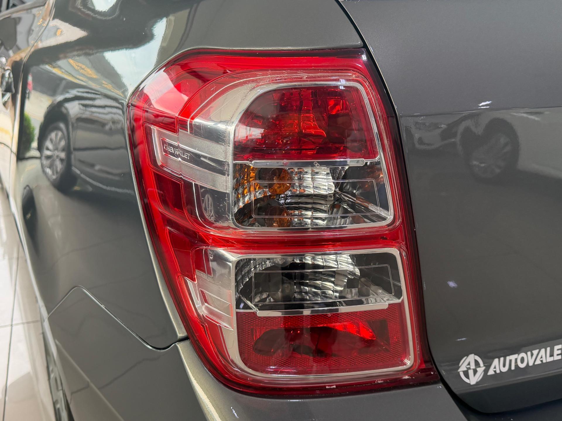 CHEVROLET Cobalt - Foto