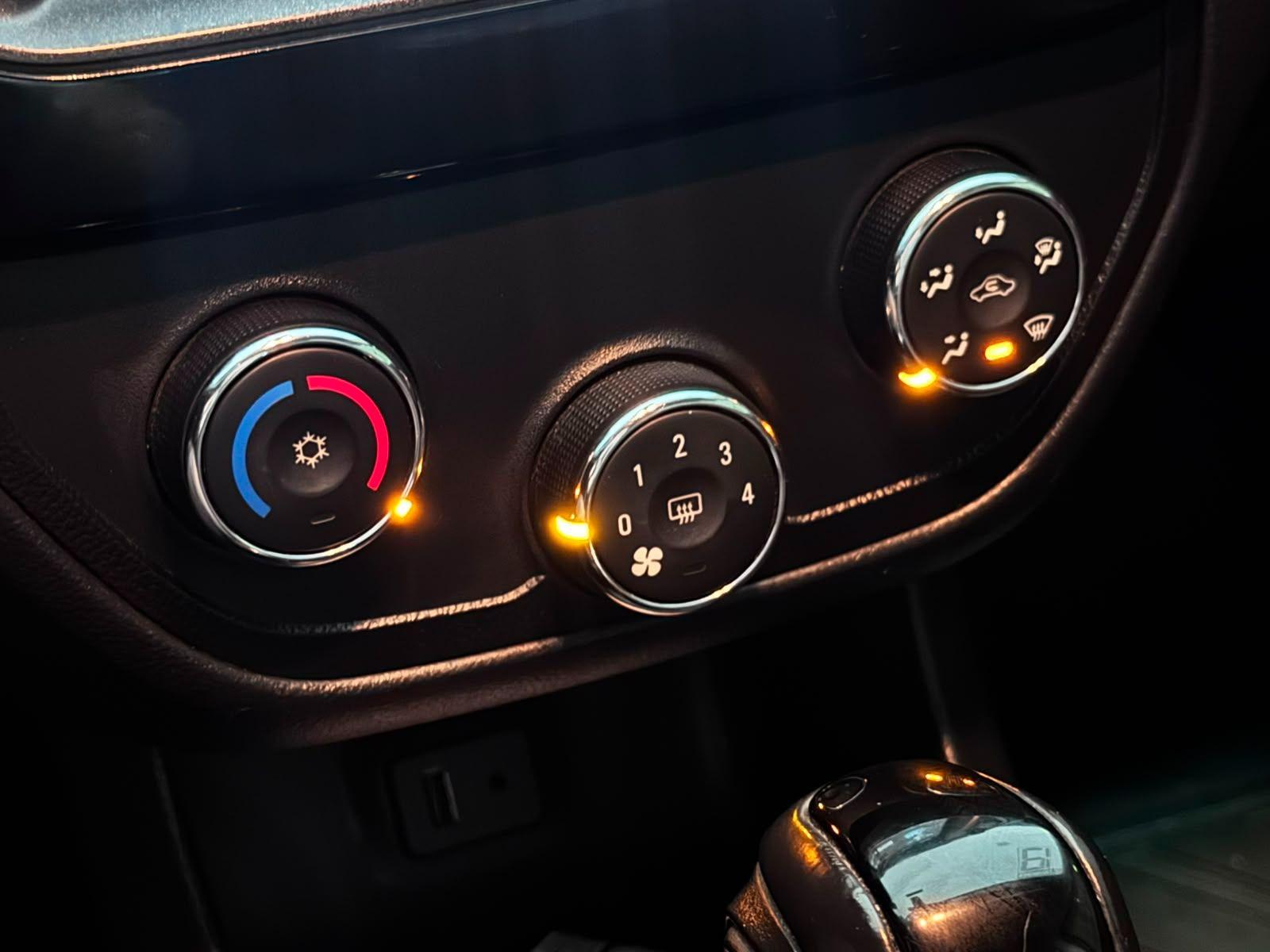CHEVROLET Cobalt - Foto