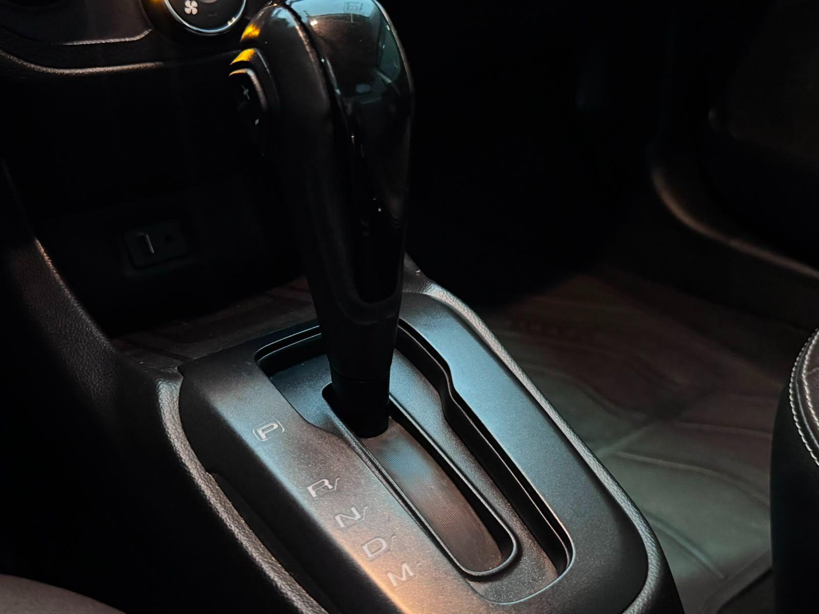 CHEVROLET Cobalt - Foto