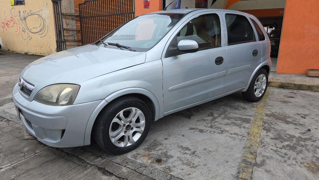 CHEVROLET Corsa Hatch - Foto