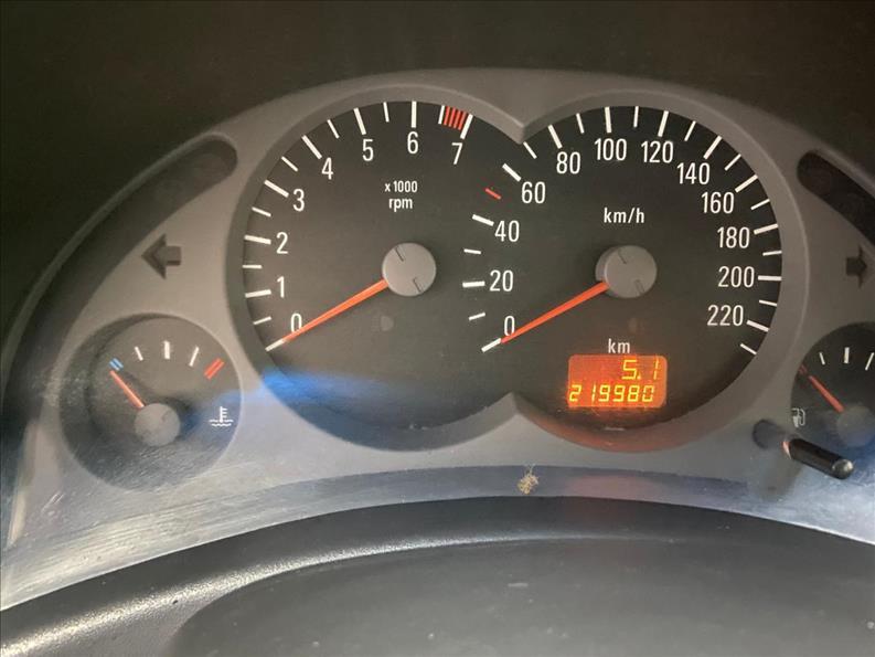 CHEVROLET Corsa Hatch - Foto