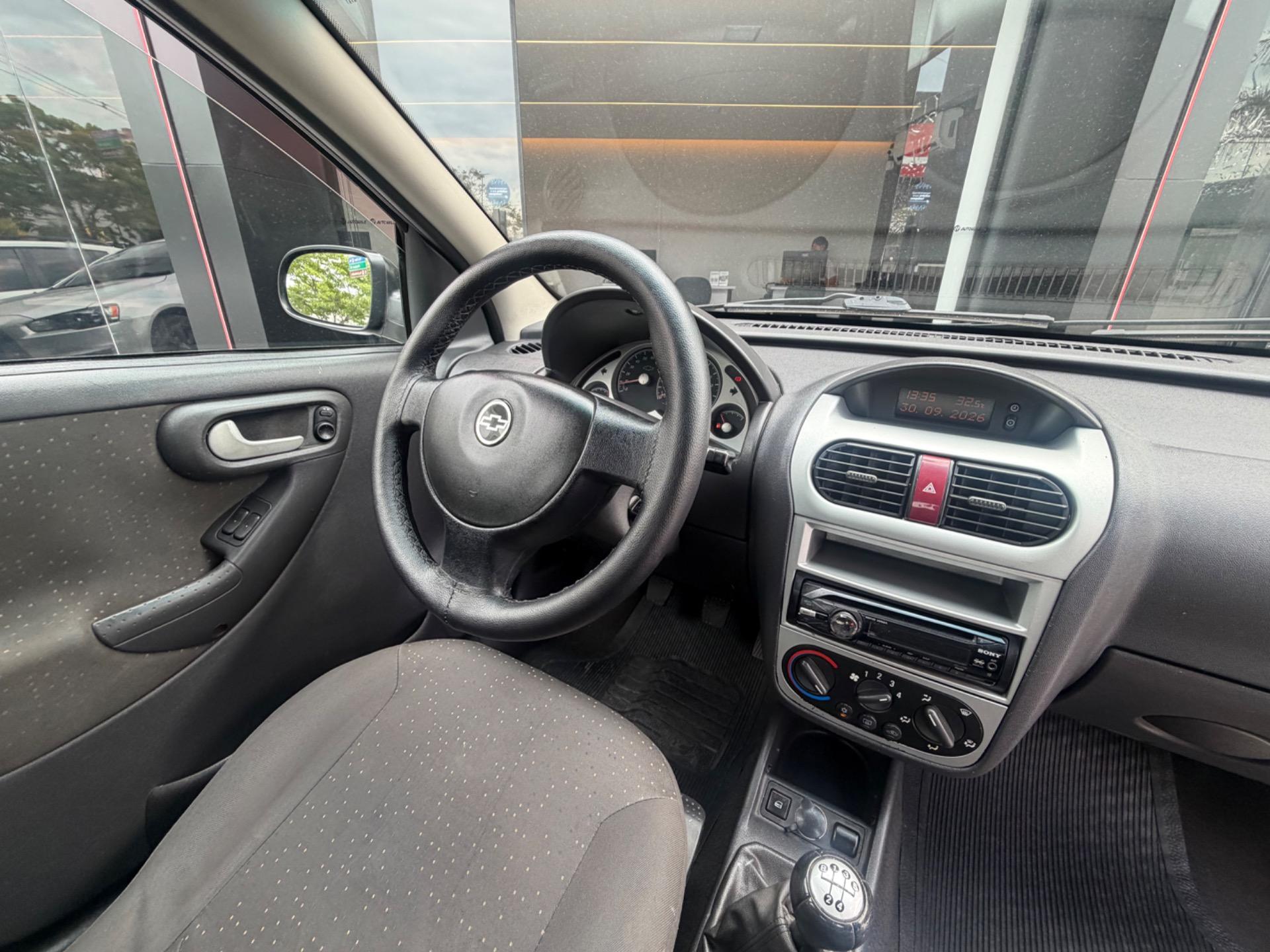 CHEVROLET Corsa Hatch - Foto