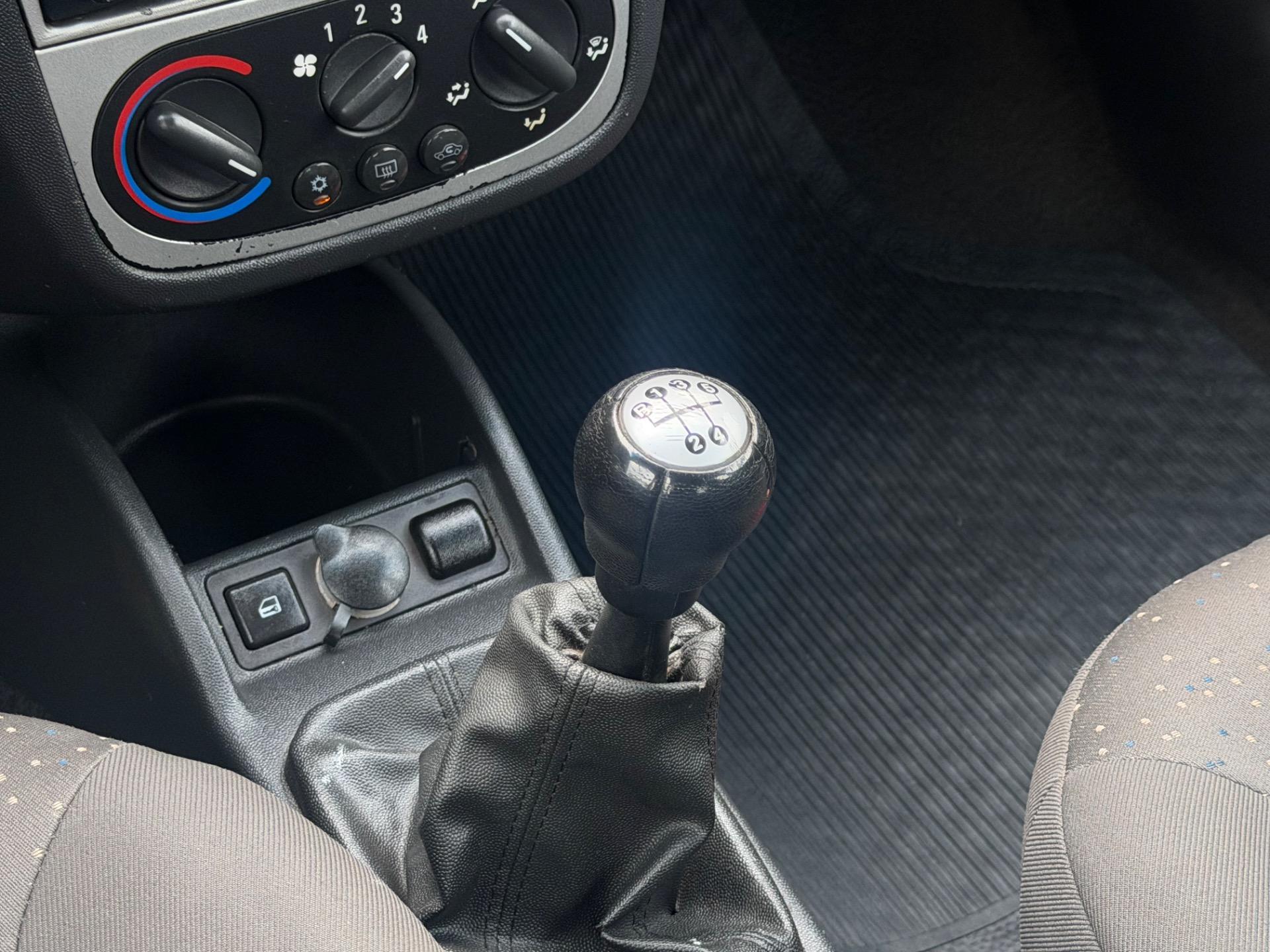 CHEVROLET Corsa Hatch - Foto
