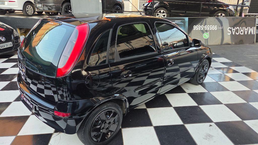 CHEVROLET Corsa Hatch - Foto