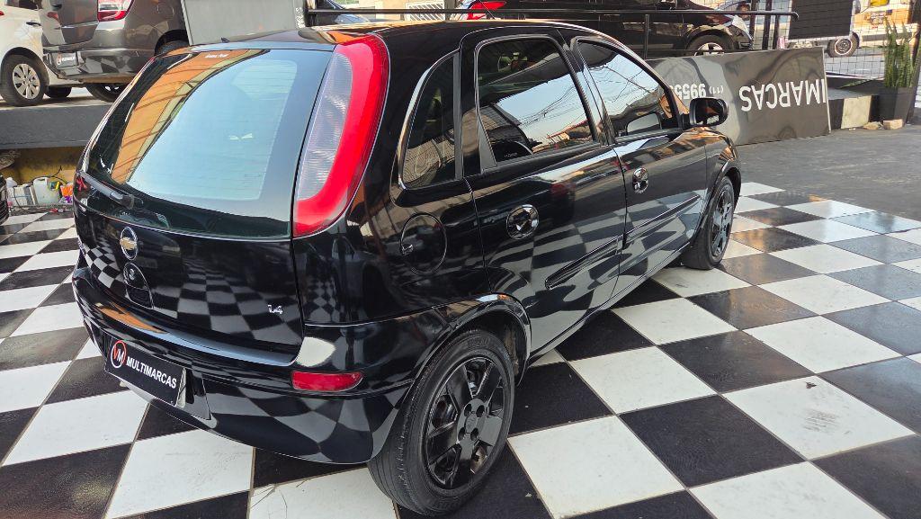 CHEVROLET Corsa Hatch - Foto