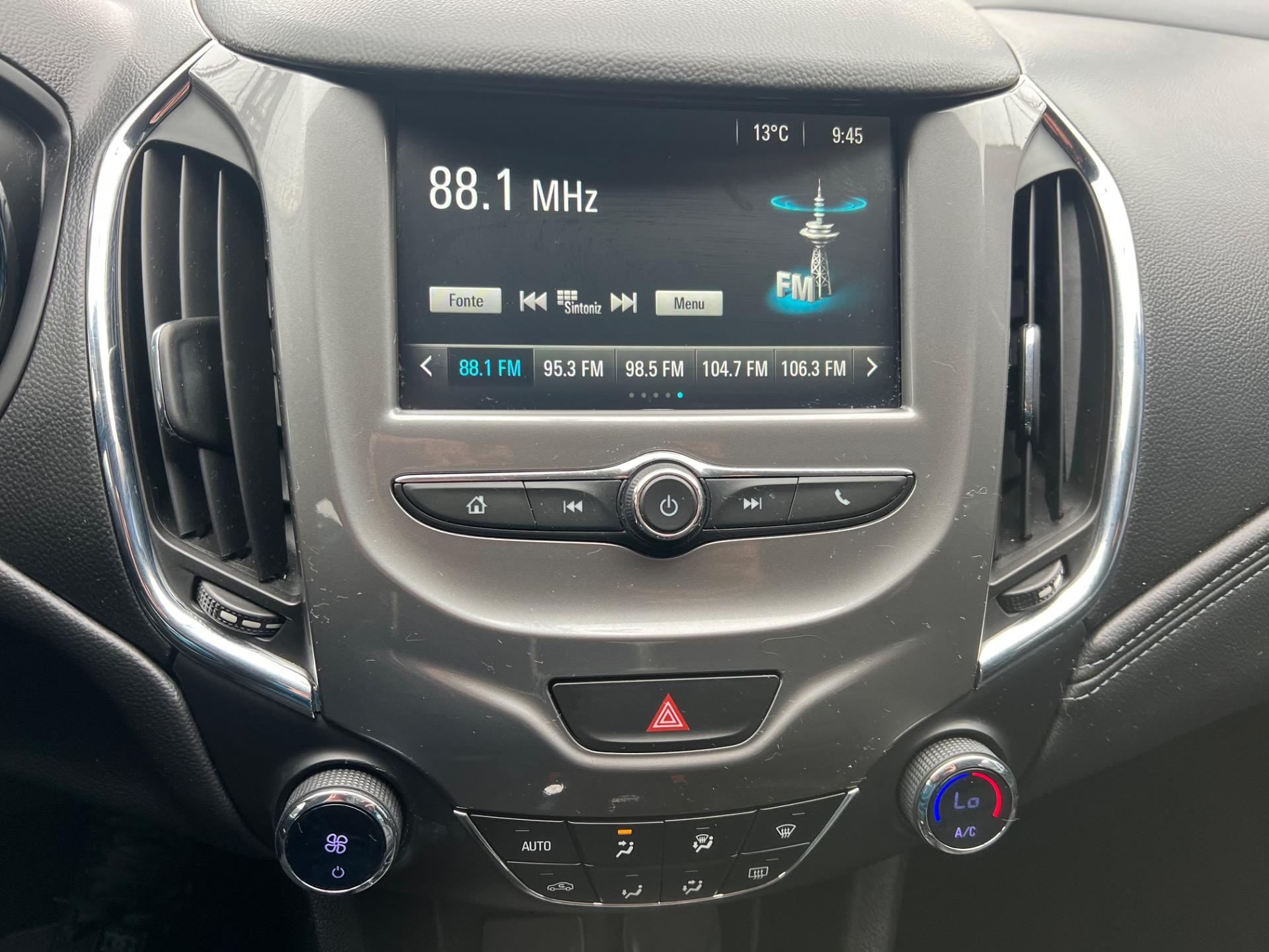 CHEVROLET Cruze Sedan - Foto